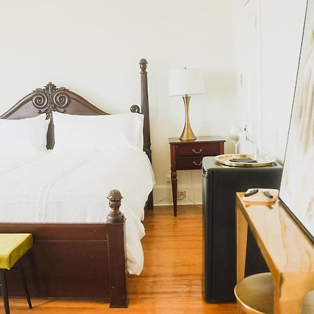 Bellview Luxury Suites บัดเดค ภายนอก รูปภาพ