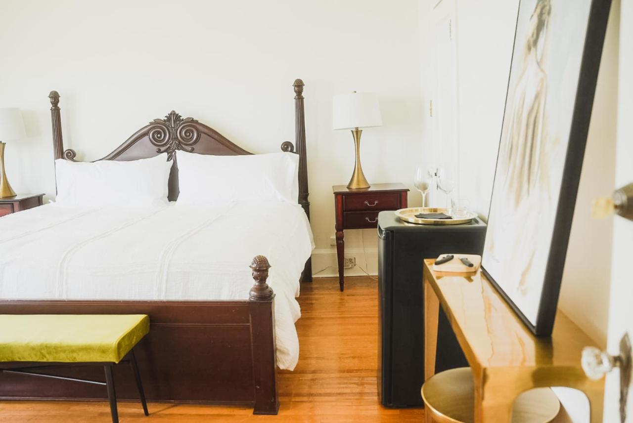 Bellview Luxury Suites บัดเดค ภายนอก รูปภาพ